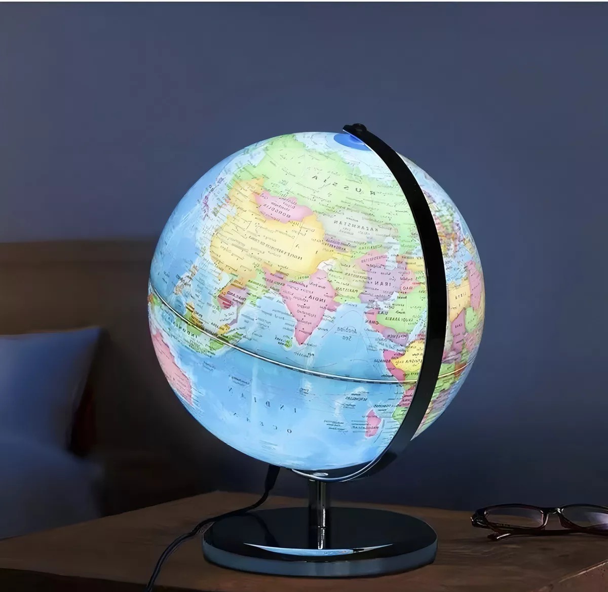 Lámpara Globo Terráqueo, soporte metálico 27cm de alto